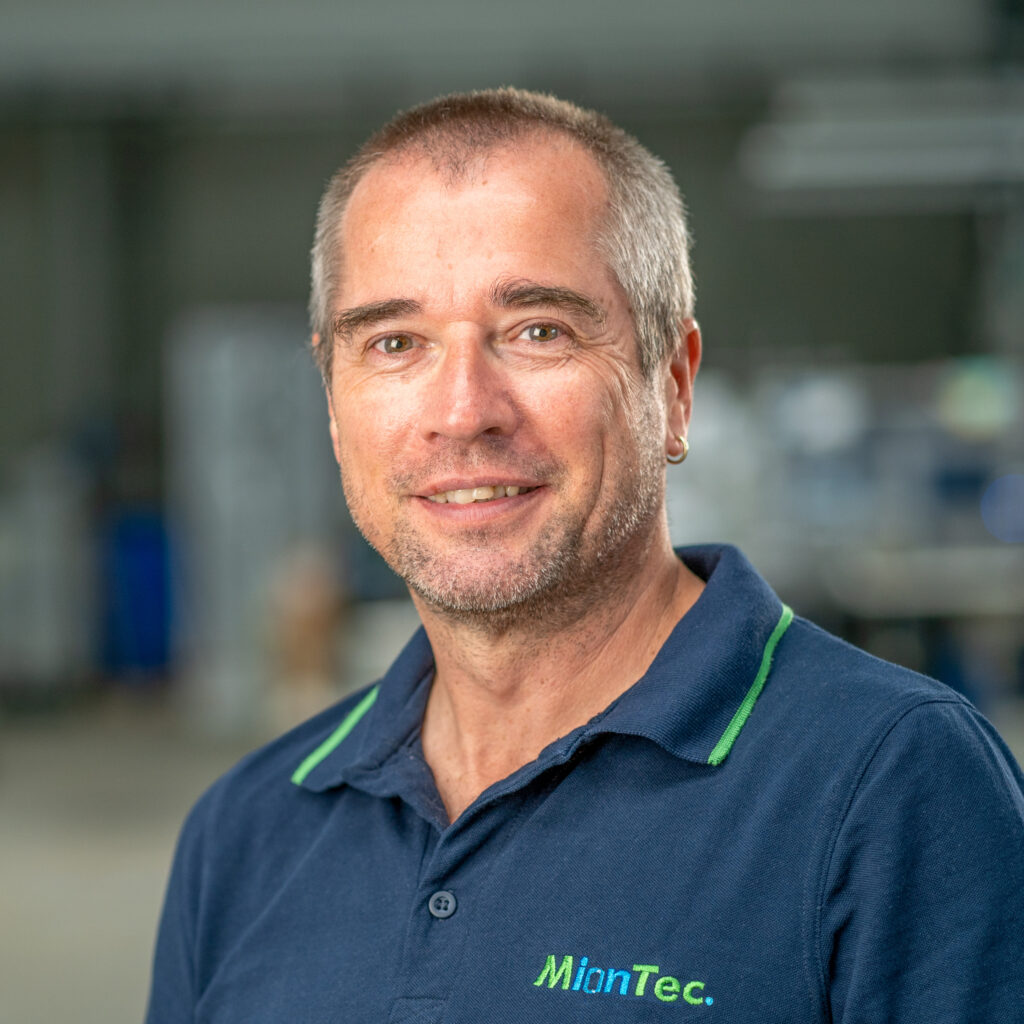 Miontec Viktor Schmulke